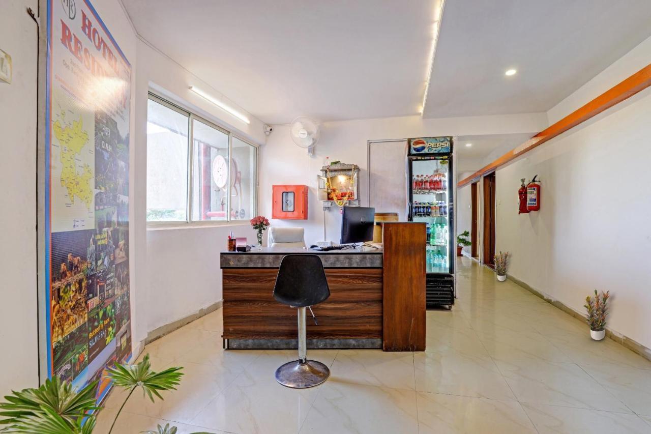 Oyo Flagship Hotel Residency Silvassa Eksteriør bilde